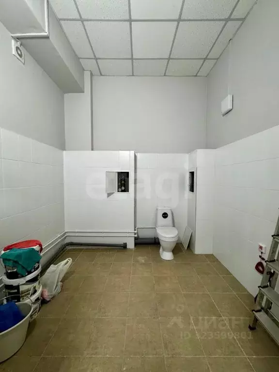 Помещение свободного назначения в Красноярский край, Красноярск ул. ... - Фото 1