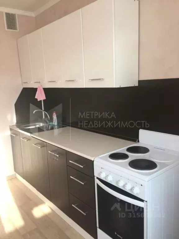 1-к кв. Тюменская область, Тюмень Кремлевская ул., 85 (42.0 м) - Фото 0