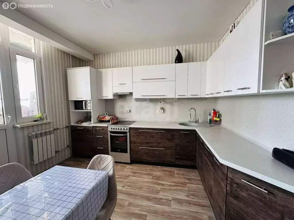 2-комнатная квартира: Оренбург, Транспортная улица, 16 (55.8 м) - Фото 0