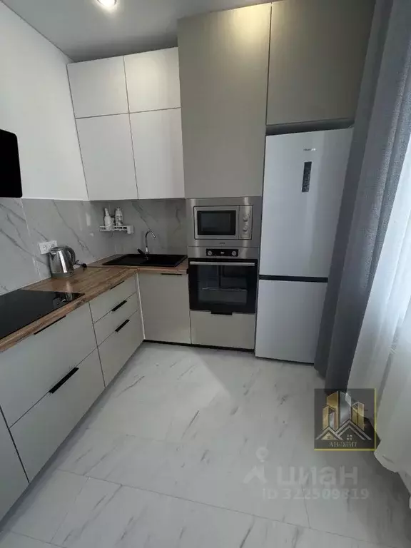 1-к кв. Татарстан, Казань Ягодинская ул., 25 (40.0 м) - Фото 1