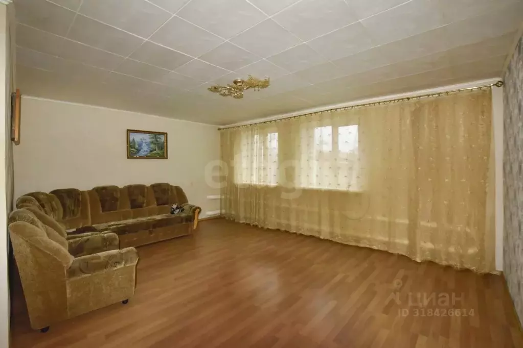 Дом в Оренбургская область, Сакмарский район, пос. Красный Коммунар  ... - Фото 1