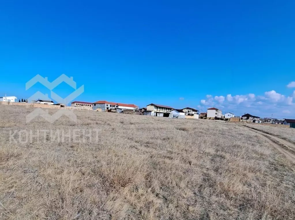 Участок в Крым, Черноморский район, с. Межводное ул. Богдана ... - Фото 1