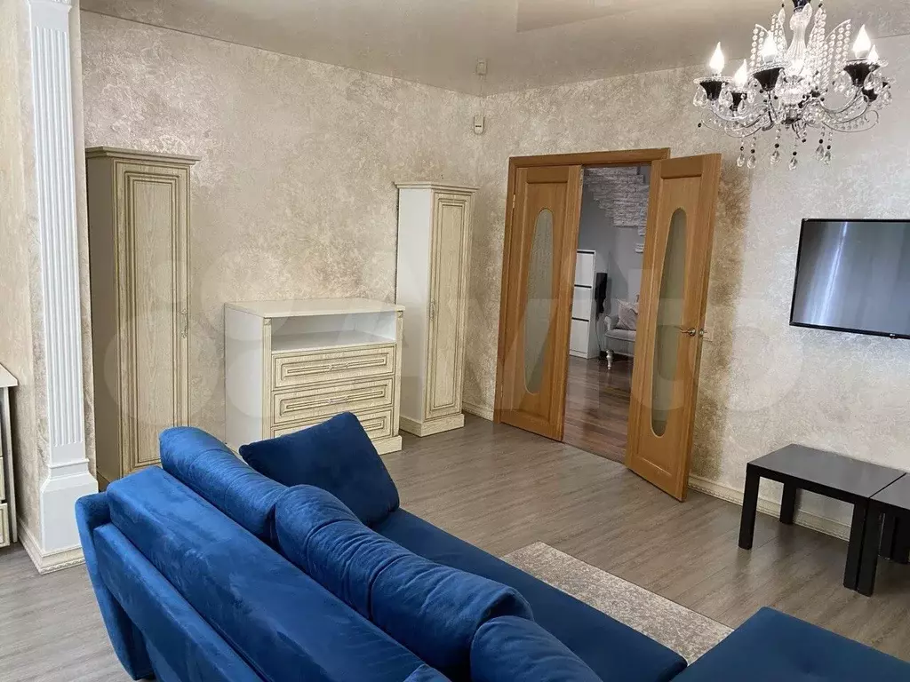 2-к. квартира, 65 м, 1/9 эт. - Фото 1