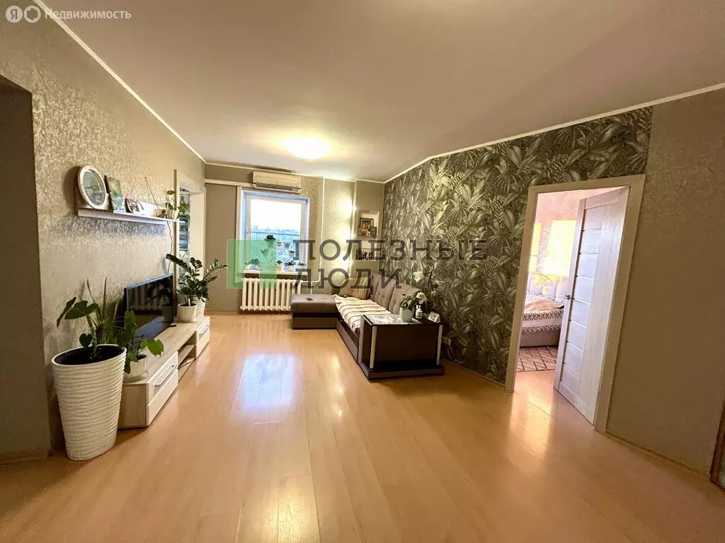 3-комнатная квартира: Ижевск, улица Степана Разина, 45 (69 м) - Фото 1