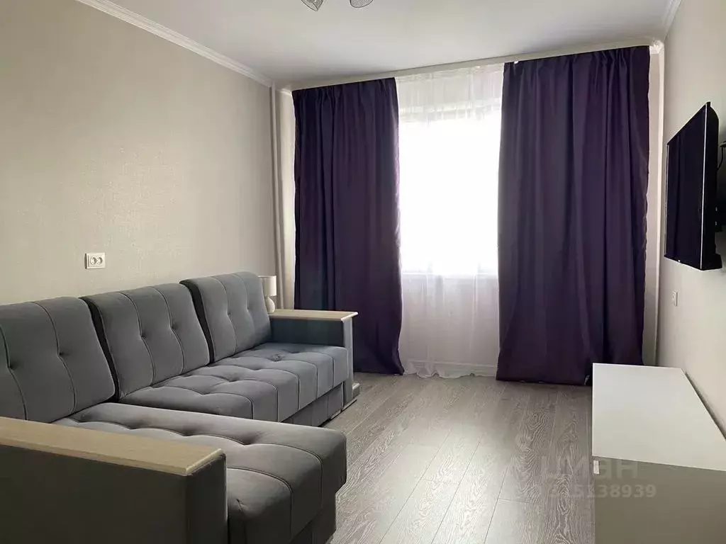 2-к кв. Ханты-Мансийский АО, Когалым ул. Дружбы Народов, 10 (54.0 м) - Фото 0