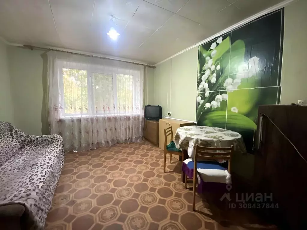 Комната Волгоградская область, Волжский Молодежная ул., 42 (13.5 м) - Фото 1