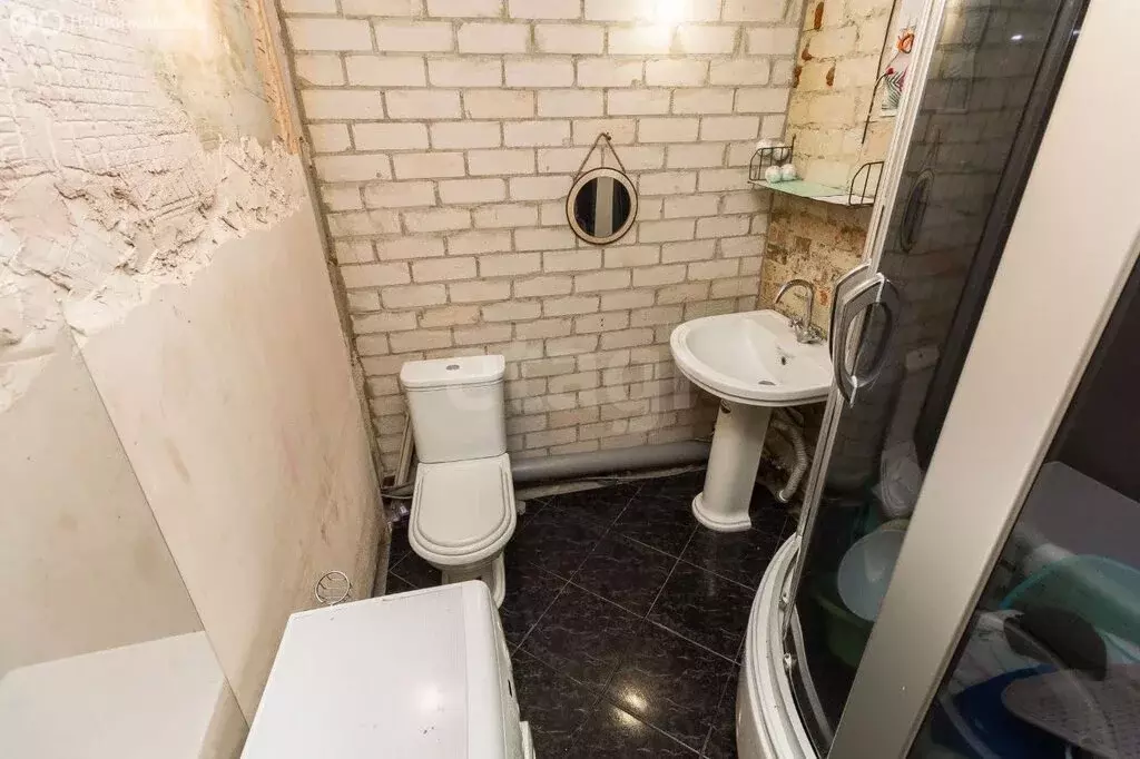 2-комнатная квартира: Тюмень, улица 50 лет Октября, 62 (46.9 м) - Фото 0