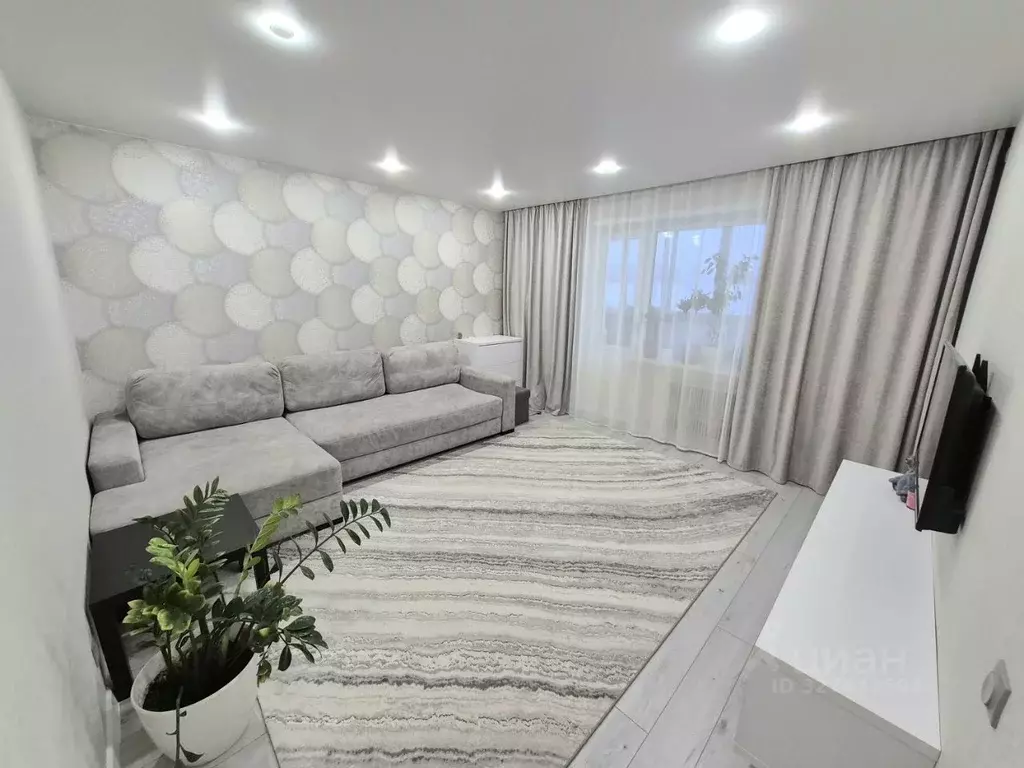 3-к кв. Алтайский край, Барнаул ул. Шумакова, 63 (72.7 м) - Фото 1