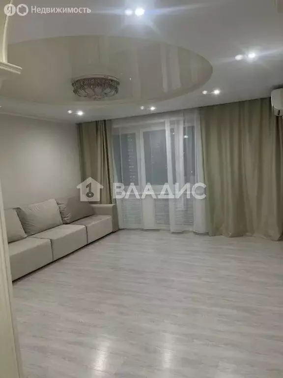 2-комнатная квартира: посёлок городского типа Октябрьский, микрорайон ... - Фото 1