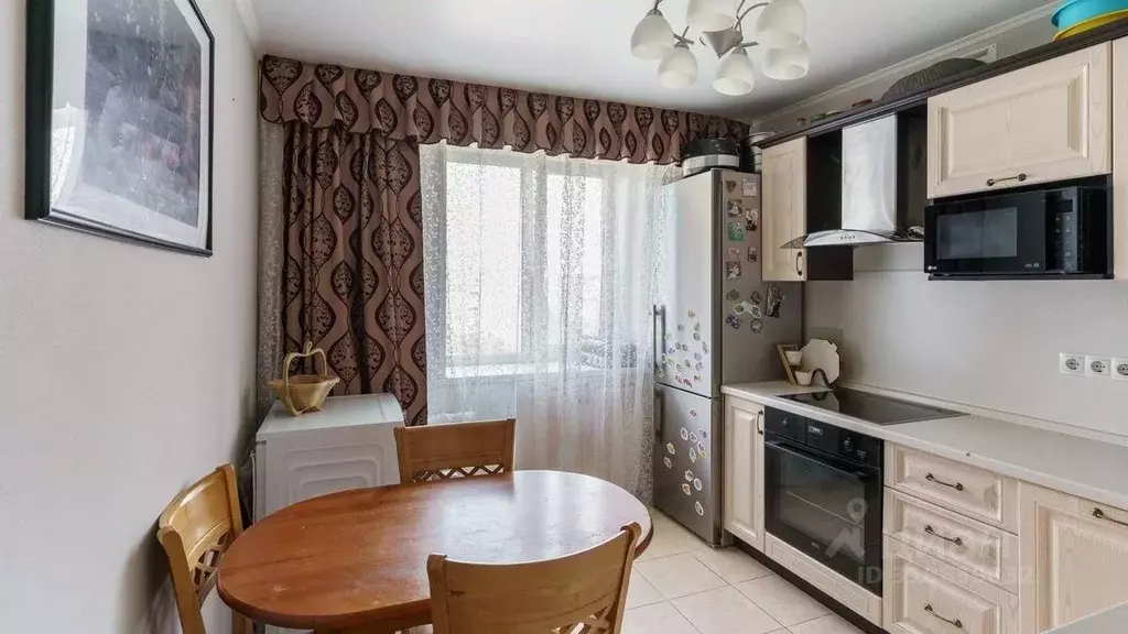 2-к кв. Тюменская область, Тюмень ул. Щербакова, 88 (68.0 м) - Фото 0