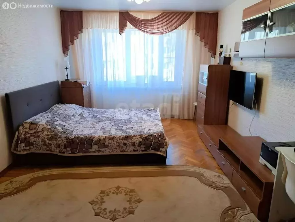 3-комнатная квартира: Нижний Новгород, улица Маршала Голованова, 15А ... - Фото 1