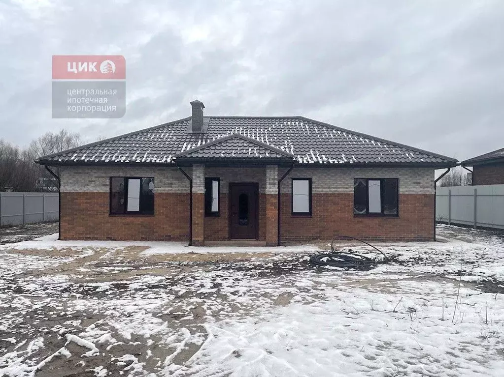 Дом в Рязанская область, Рязанский район, Тюшевское с/пос, с. Тюшево ... - Фото 1