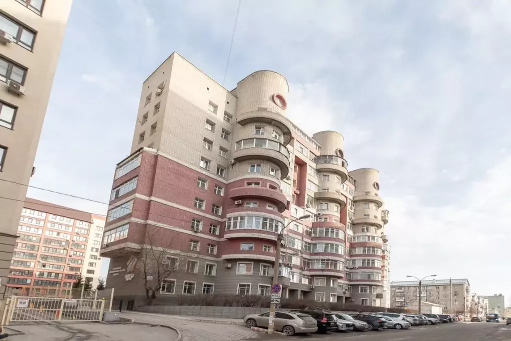 3-к кв. Алтайский край, Барнаул ул. Анатолия, 20 (146.2 м) - Фото 0