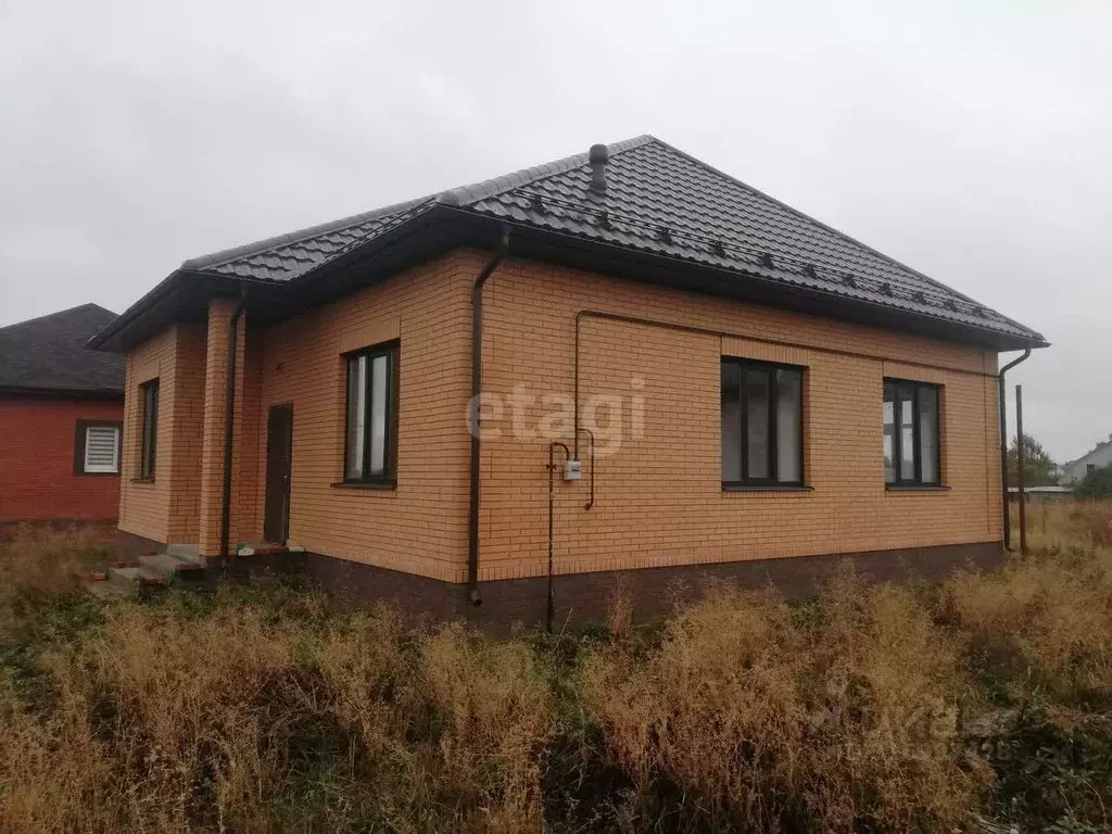 Дом в Курская область, Курский район, Новопоселеновский сельсовет, д. ... - Фото 1