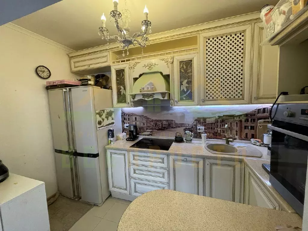 Продается 3-комнатная квартира - Фото 1