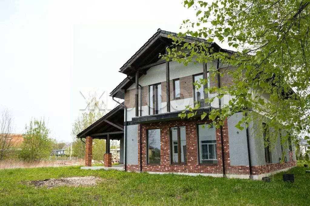 Дом в Калининградская область, Гурьевский муниципальный округ, пос. ... - Фото 0