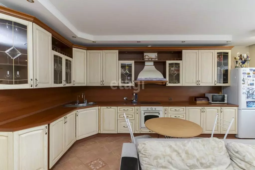 2-к кв. Тюменская область, Тюмень Широтная ул., 129к4 (98.7 м) - Фото 1