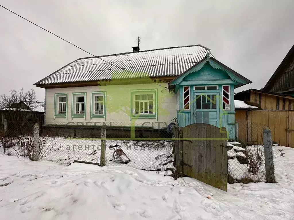 Дом в Брянская область, Дятьковский район, Старь рп ул. Энгельса, 16 ... - Фото 0