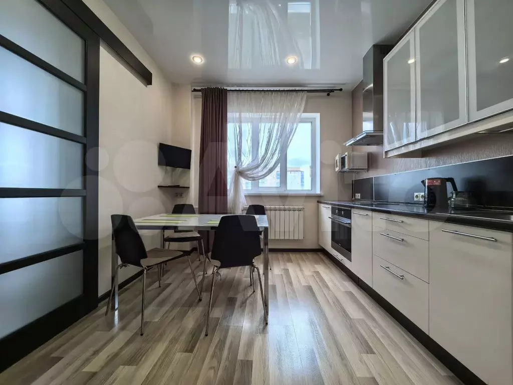 2-к. квартира, 61 м, 9/14 эт. - Фото 1