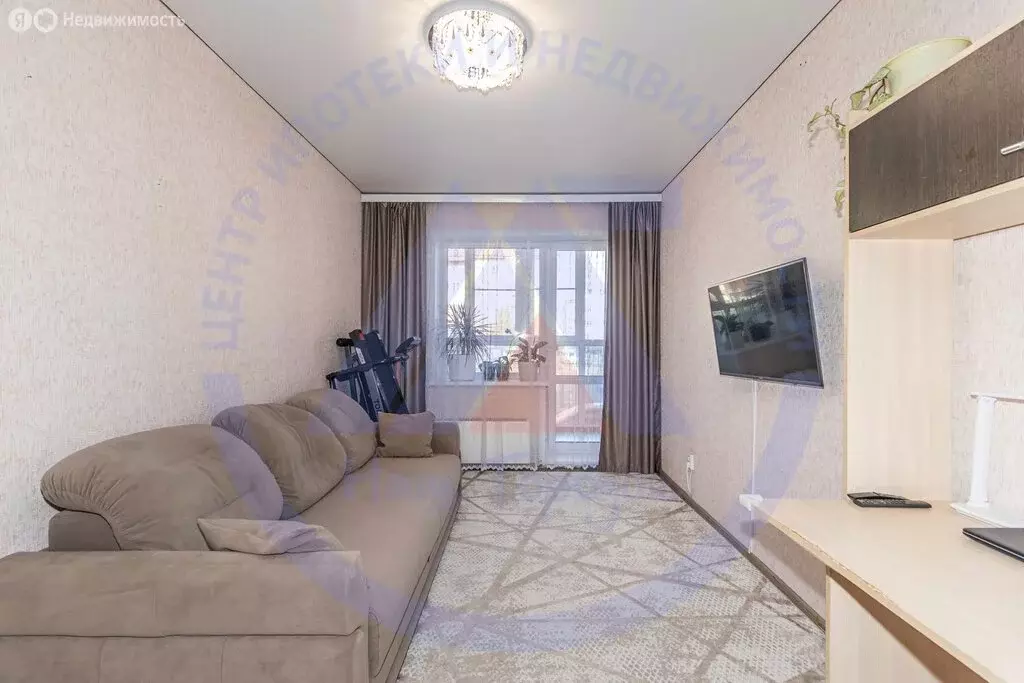 3-комнатная квартира: Курган, жилой район Заозёрный, 16-й микрорайон, ... - Фото 2