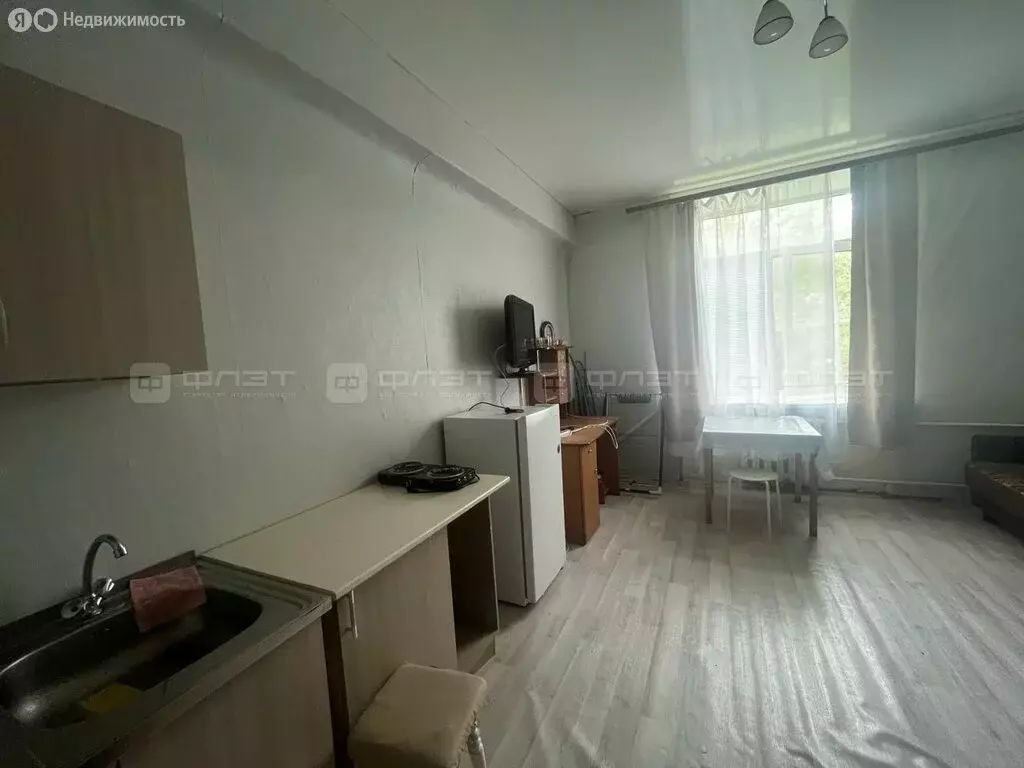 1-комнатная квартира: Казань, улица Короленко, 109 (20 м) - Фото 1