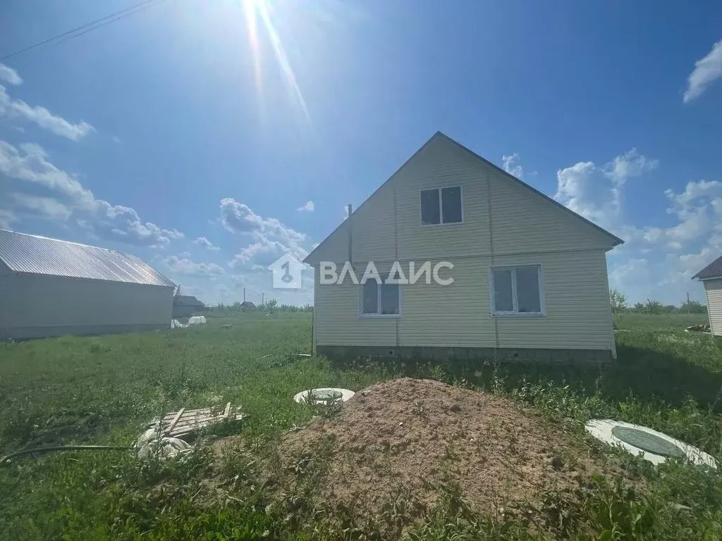 Дом в Пензенская область, Бессоновский район, с. Грабово ул. ... - Фото 1