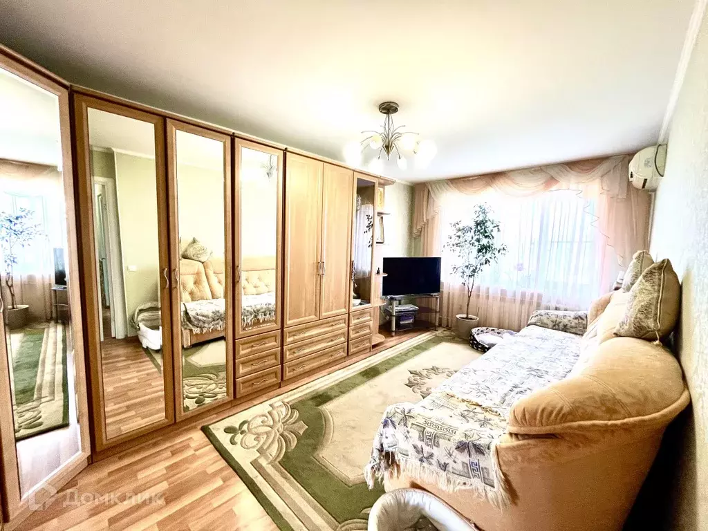 Продаётся 3-к квартира, 57.3 м - Фото 0