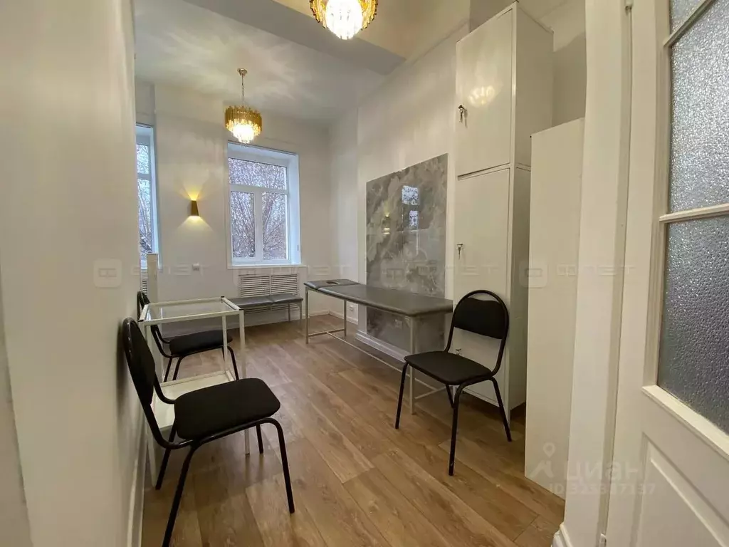 Помещение свободного назначения в Татарстан, Казань ул. Декабристов, ... - Фото 1