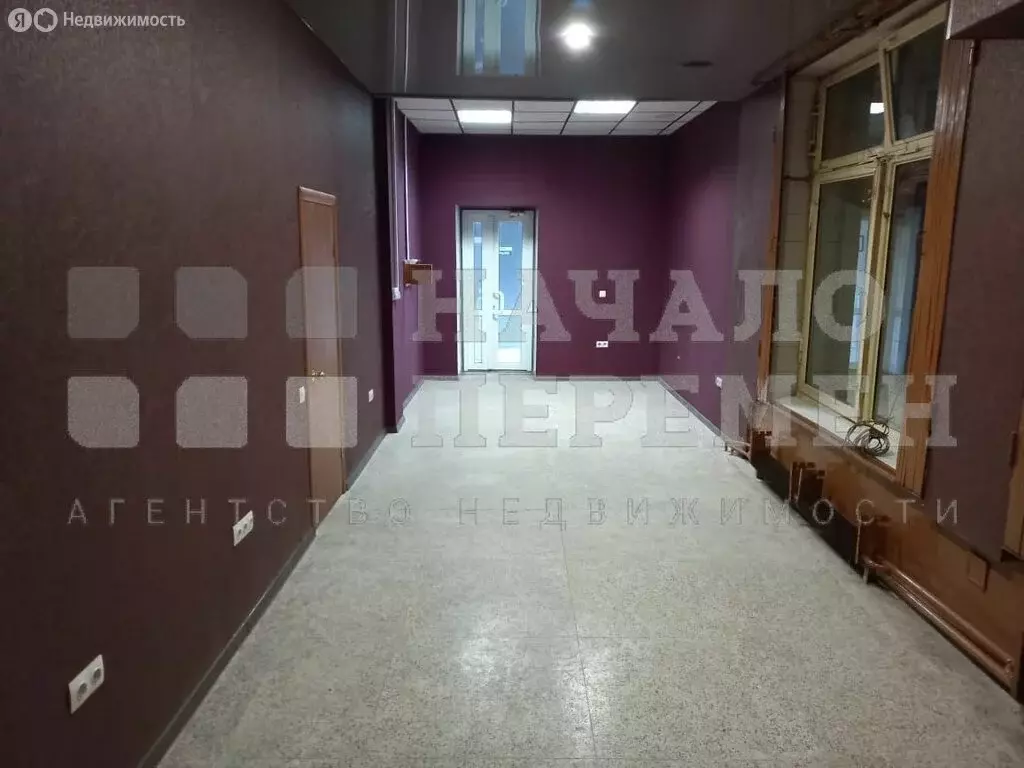 Торговая площадь (31 м) - Фото 1