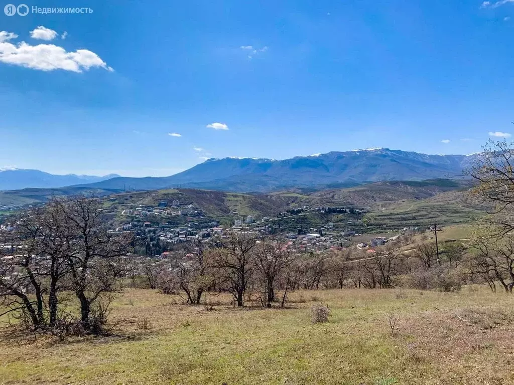 Участок в Республика Крым, городской округ Алушта, село Малореченское ... - Фото 0