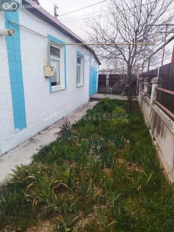 Дом в Бахчисарайский район, Тенистовское сельское поселение, село ... - Фото 1