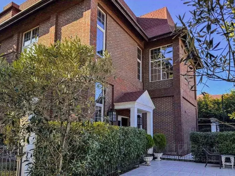 Дом в Краснодарский край, Сочи ул. Старонасыпная, 3 (240 м) - Фото 2