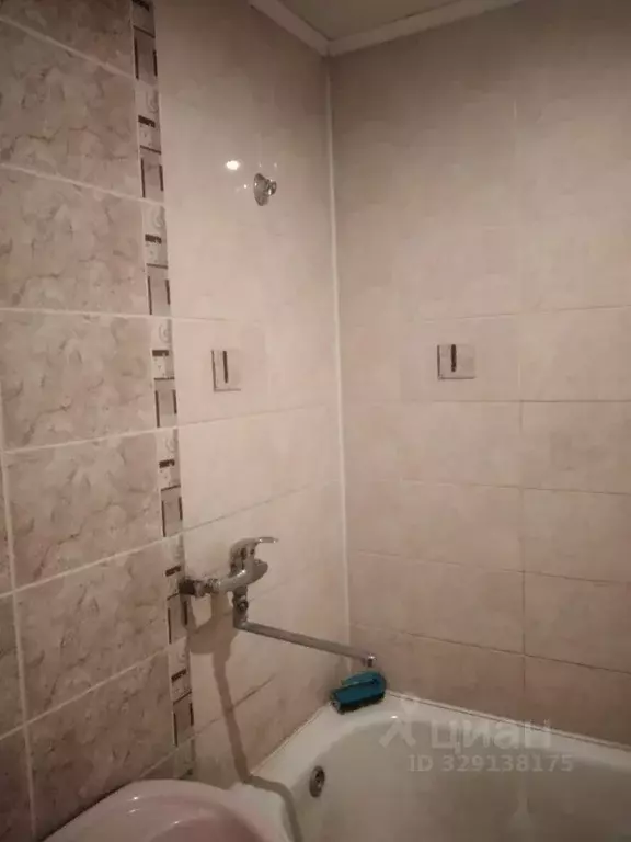 Комната Челябинская область, Челябинск Октябрьская ул., 5 (12.0 м) - Фото 1