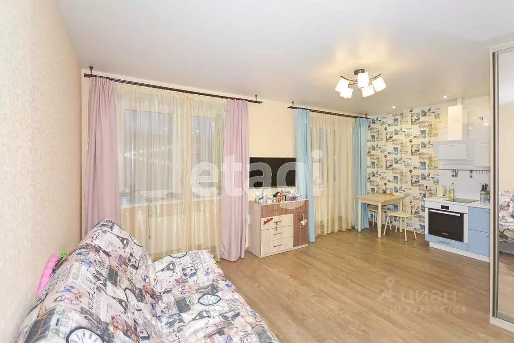 Студия Тюменская область, Тюмень ул. Мельникайте, 138А/1 (33.0 м) - Фото 1