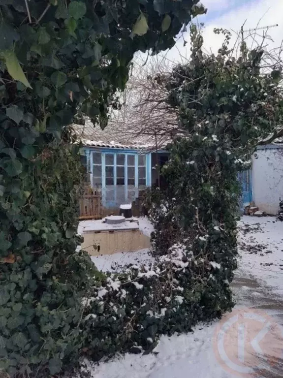 Дом в Крым, Сакский район, Ромашкинское с/пос, с. Колоски ул. ... - Фото 2