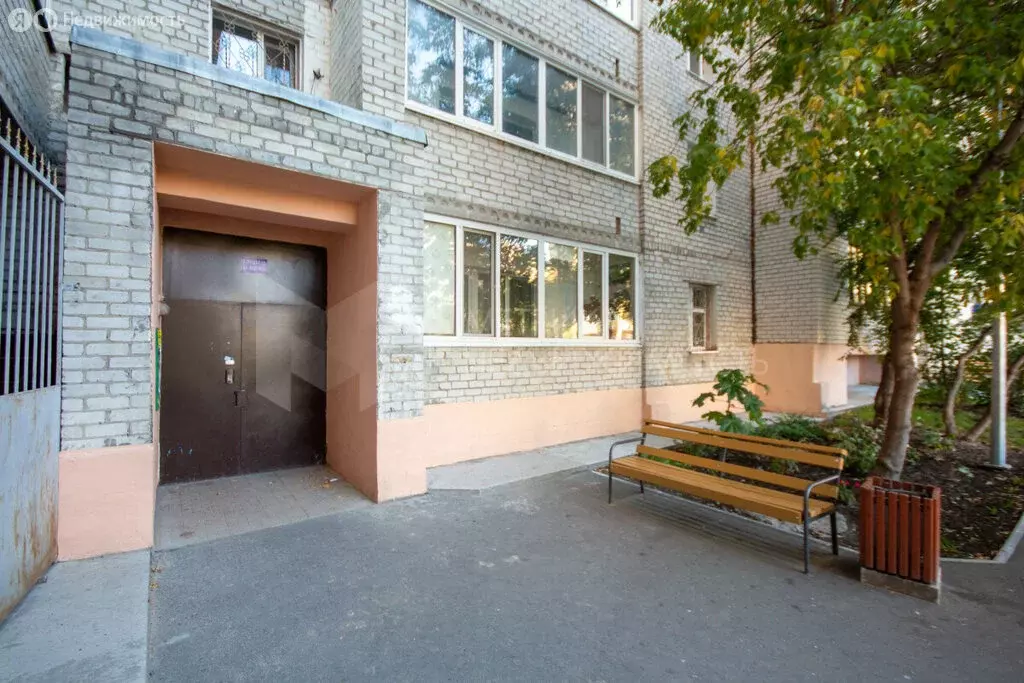 4-комнатная квартира: Тюмень, Магаданская улица, 11 (75 м) - Фото 0