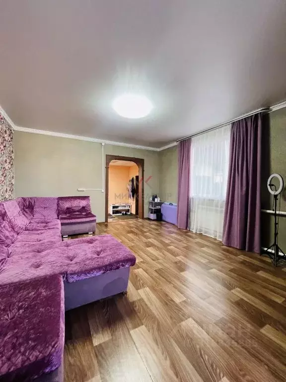 Дом в Тыва, Кызыл ул. Хем-Белдири (198 м) - Фото 0