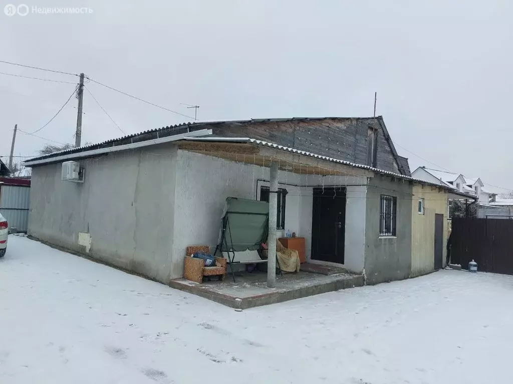 Дом в Волгоградская область, рабочий посёлок Городище, Юбилейная улица ... - Фото 0