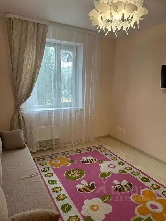 3-к кв. Ямало-Ненецкий АО, Ноябрьск ул. Изыскателей, 40 (64.0 м) - Фото 0