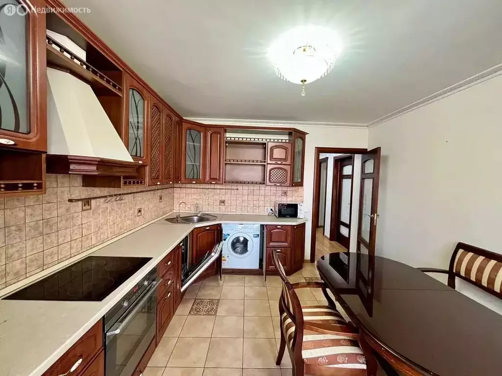 3-комнатная квартира: Тюмень, улица Николая Семёнова, 33 (90.2 м) - Фото 2