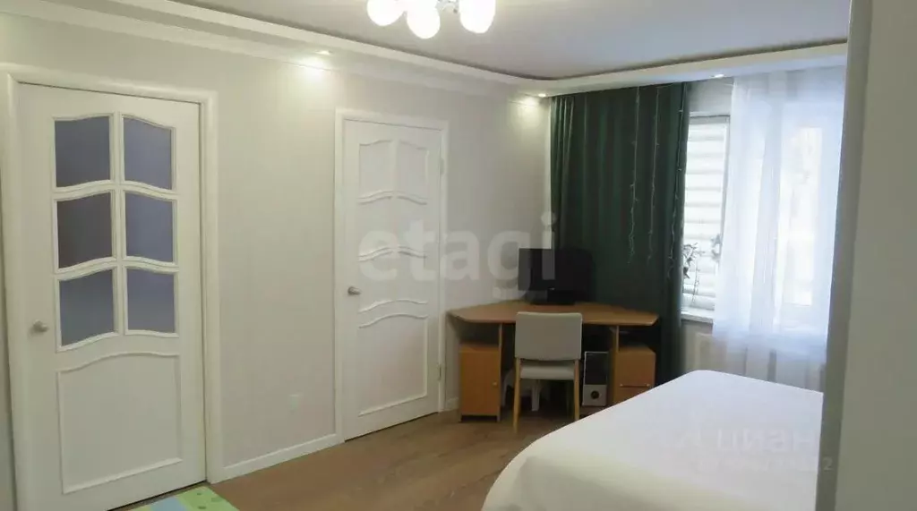 4-к кв. Смоленская область, Смоленск ул. Маршала Соколовского, 5 (62.3 ... - Фото 1