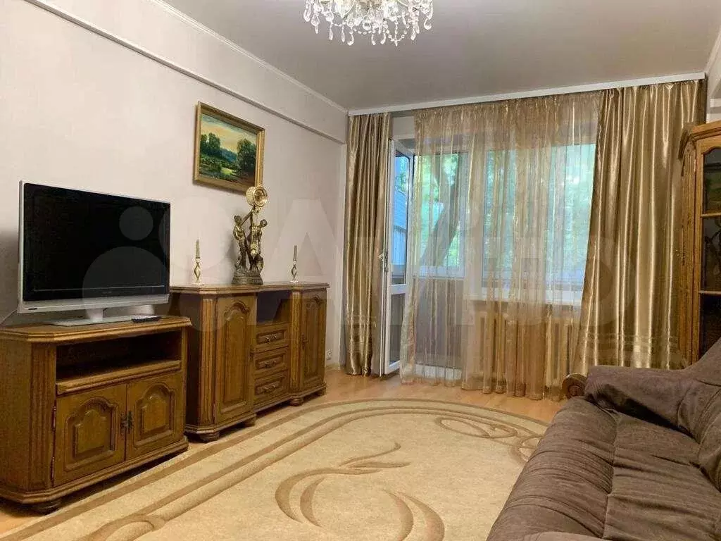 3-к. квартира, 70 м, 2/5 эт. - Фото 0