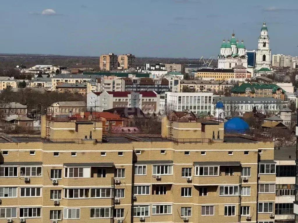 2-к кв. Астраханская область, Астрахань ул. Трофимова, 6 (67.0 м) - Фото 0
