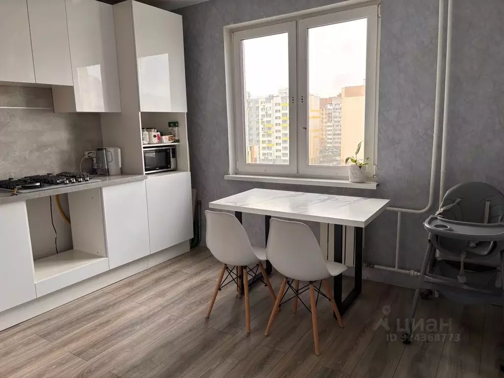 2-к кв. Саратовская область, Саратов просп. Героев Отечества, 13 (63.0 ... - Фото 1