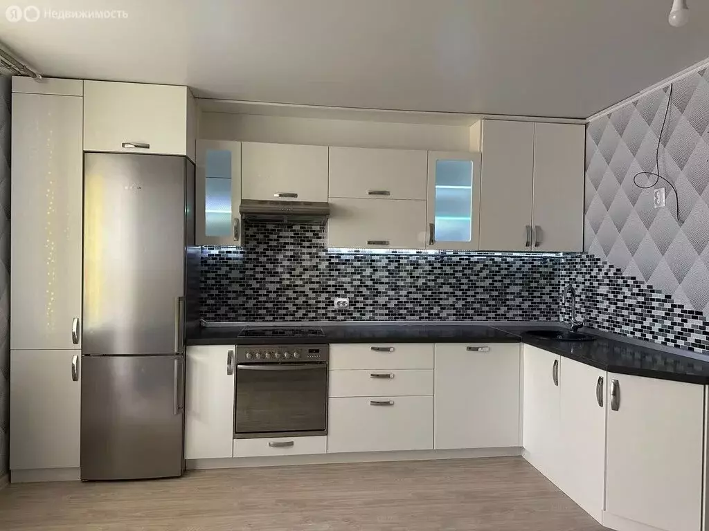 2-комнатная квартира: Тамбов, Свободная улица, 10Б (66.7 м) - Фото 0