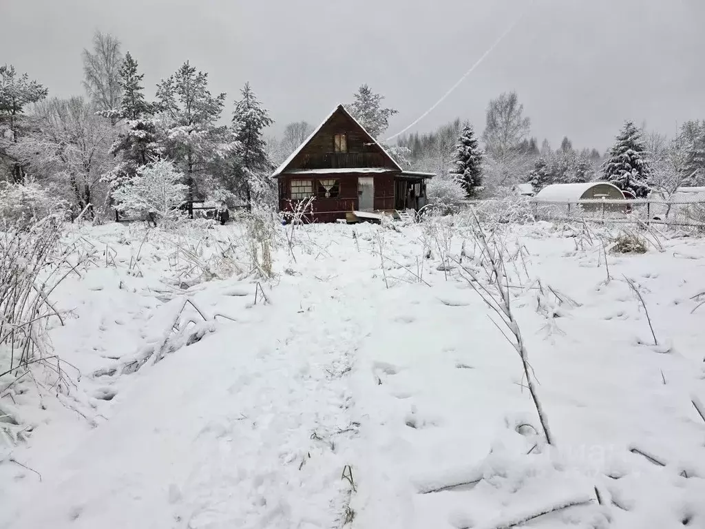 Дом в Ленинградская область, Киришский район, Пчевжинское с/пос, д. ... - Фото 1