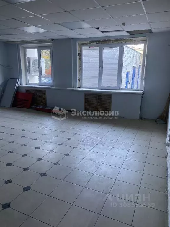 Помещение свободного назначения в Тюменская область, Тюмень ул. ... - Фото 0