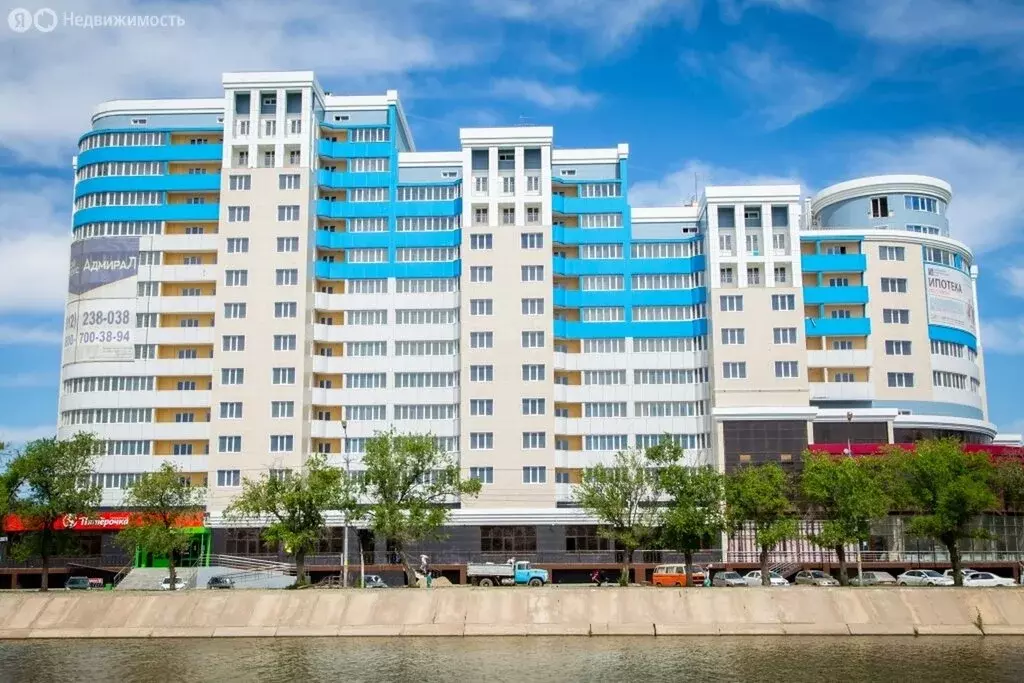 3-комнатная квартира: Астрахань, улица Набережная Приволжского Затона, ... - Фото 1