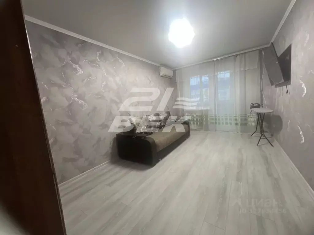 1-к кв. Курская область, Курск ул. Бойцов 9-й Дивизии, 189 (35.6 м) - Фото 2