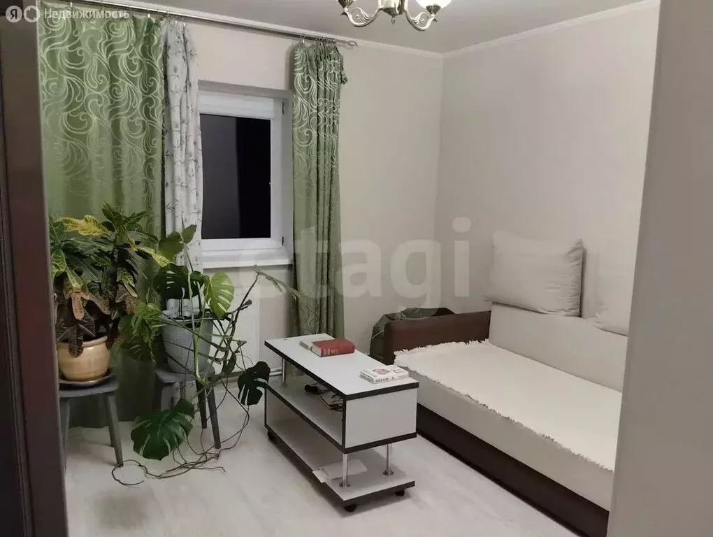 2-комнатная квартира: Калининград, Беломорская улица, 23 (36 м) - Фото 1